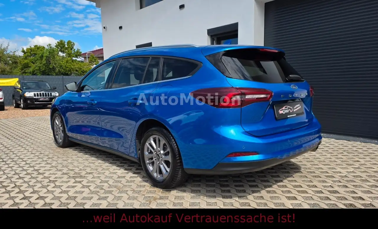 Ford Focus Turnier Titanium X*Neuwertig*LKHZ*LED*RFK* — Galerie du véhicule 5