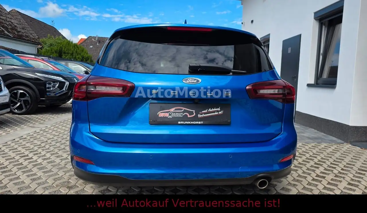 Ford Focus Turnier Titanium X*Neuwertig*LKHZ*LED*RFK* — Galerie du véhicule 6