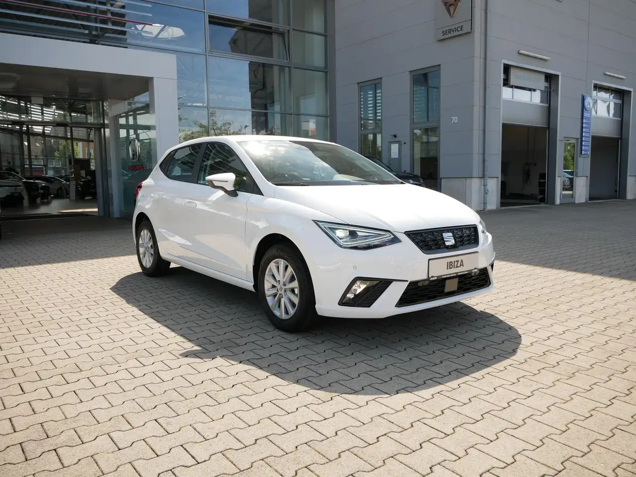 SEAT Ibiza STYLE PLUS 1.0 TSI LED+SHZ+KAMERA+CARPLAY — Vehicle gallery 5