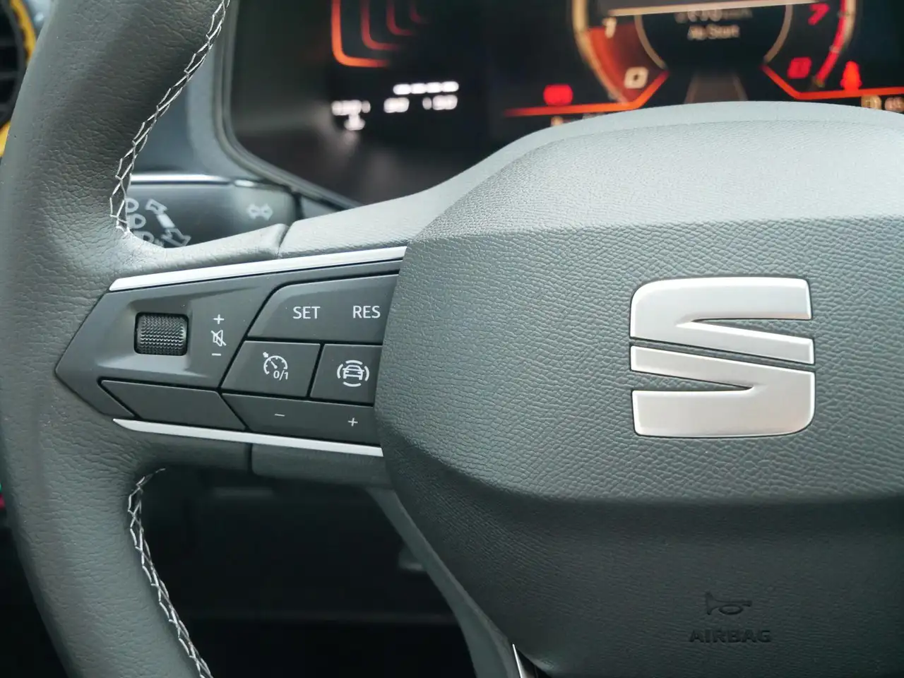 SEAT Ibiza STYLE PLUS 1.0 TSI LED+SHZ+KAMERA+CARPLAY — Vehicle gallery 15