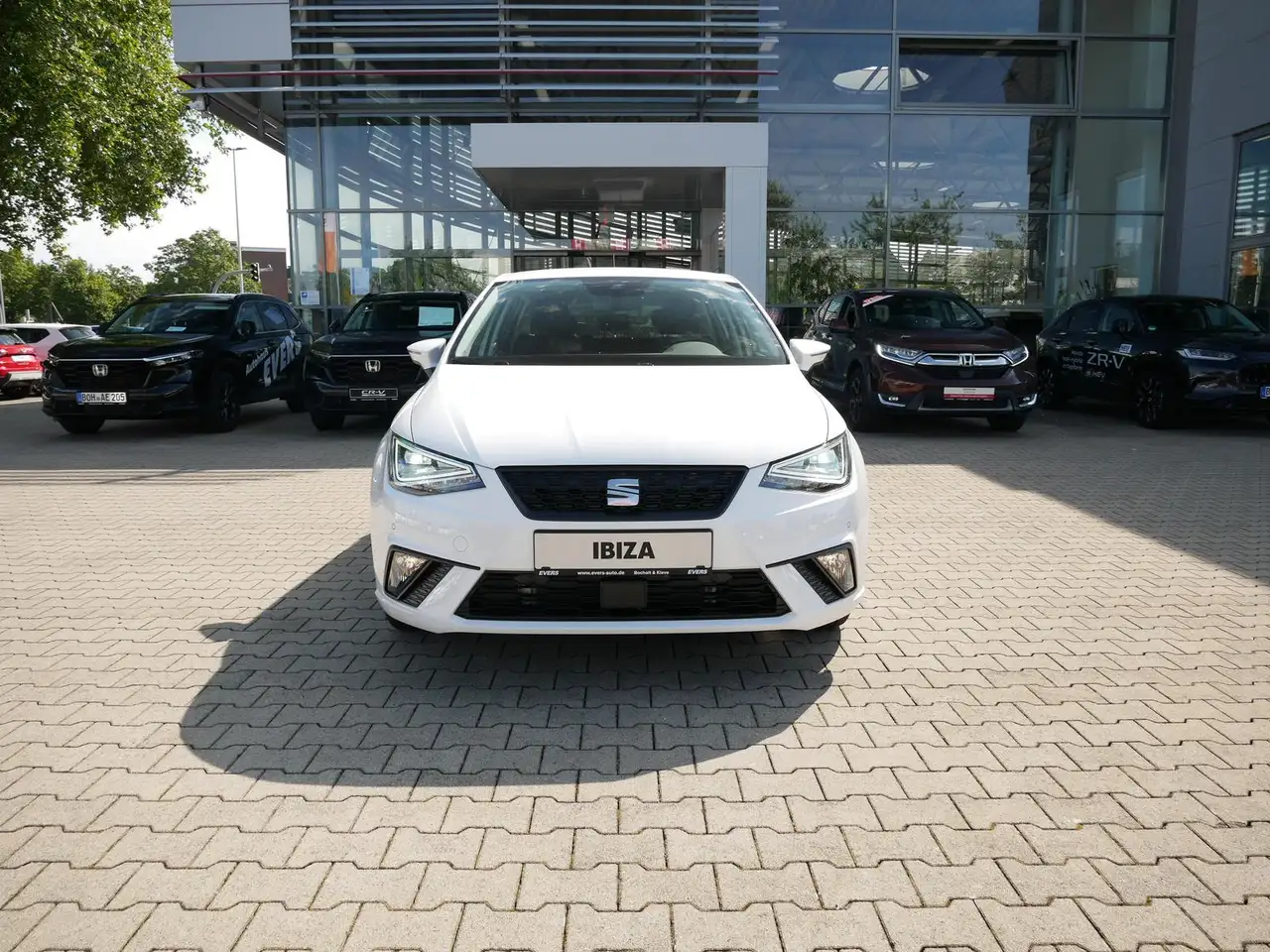 SEAT Ibiza STYLE PLUS 1.0 TSI LED+SHZ+KAMERA+CARPLAY — Vehicle gallery 4