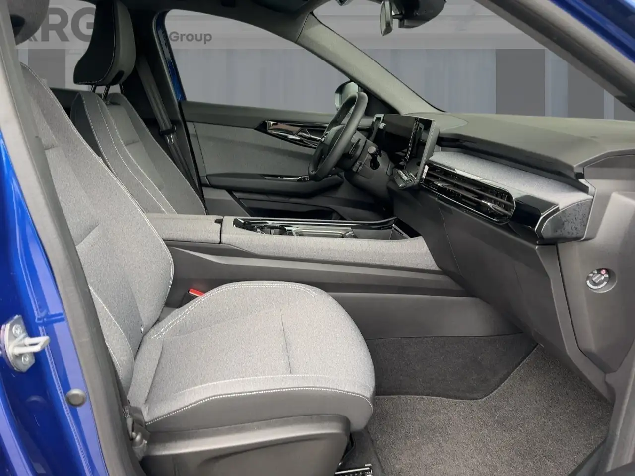 Renault Austral Evolution Mild Hybrid 160 Automatik SHZ BT — Galería del vehículo 8