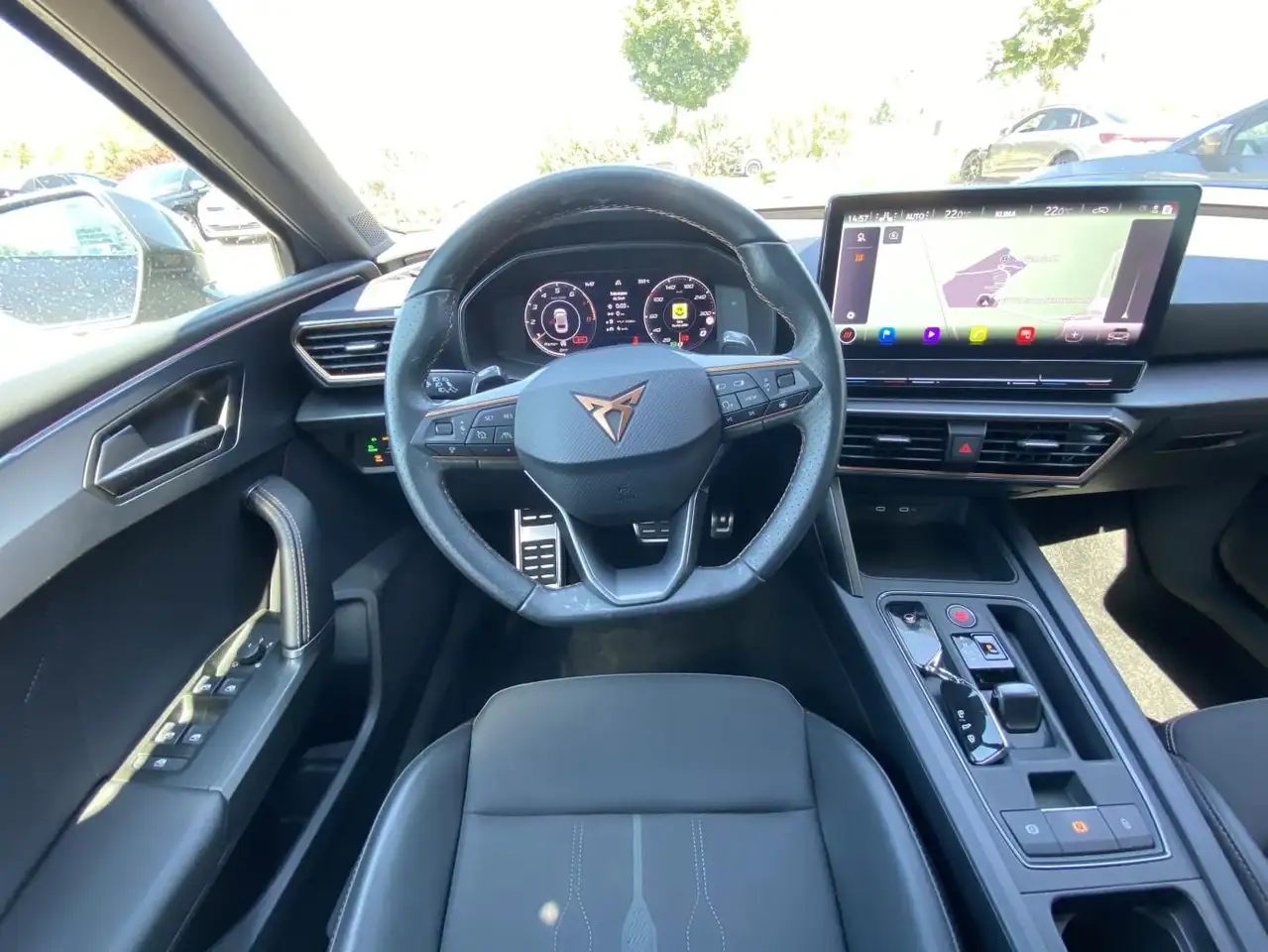 CUPRA Leon ST VZ 2.0 TSI DSG SAFE-DRIVING-XL+VIRTUAL-C — معرض صور السيارة 13