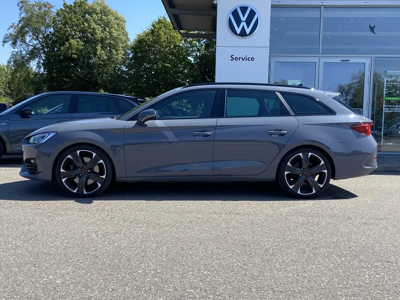 CUPRA Leon ST VZ 2.0 TSI DSG SAFE-DRIVING-XL+VIRTUAL-C — معرض صور السيارة 2