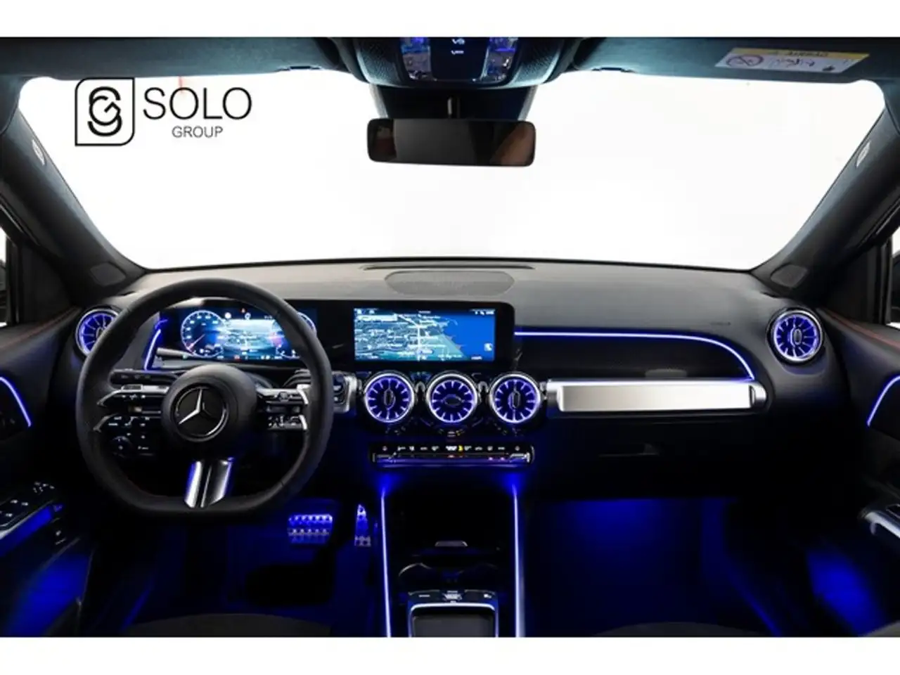Mercedes-Benz GLB 200 d — معرض صور السيارة 14