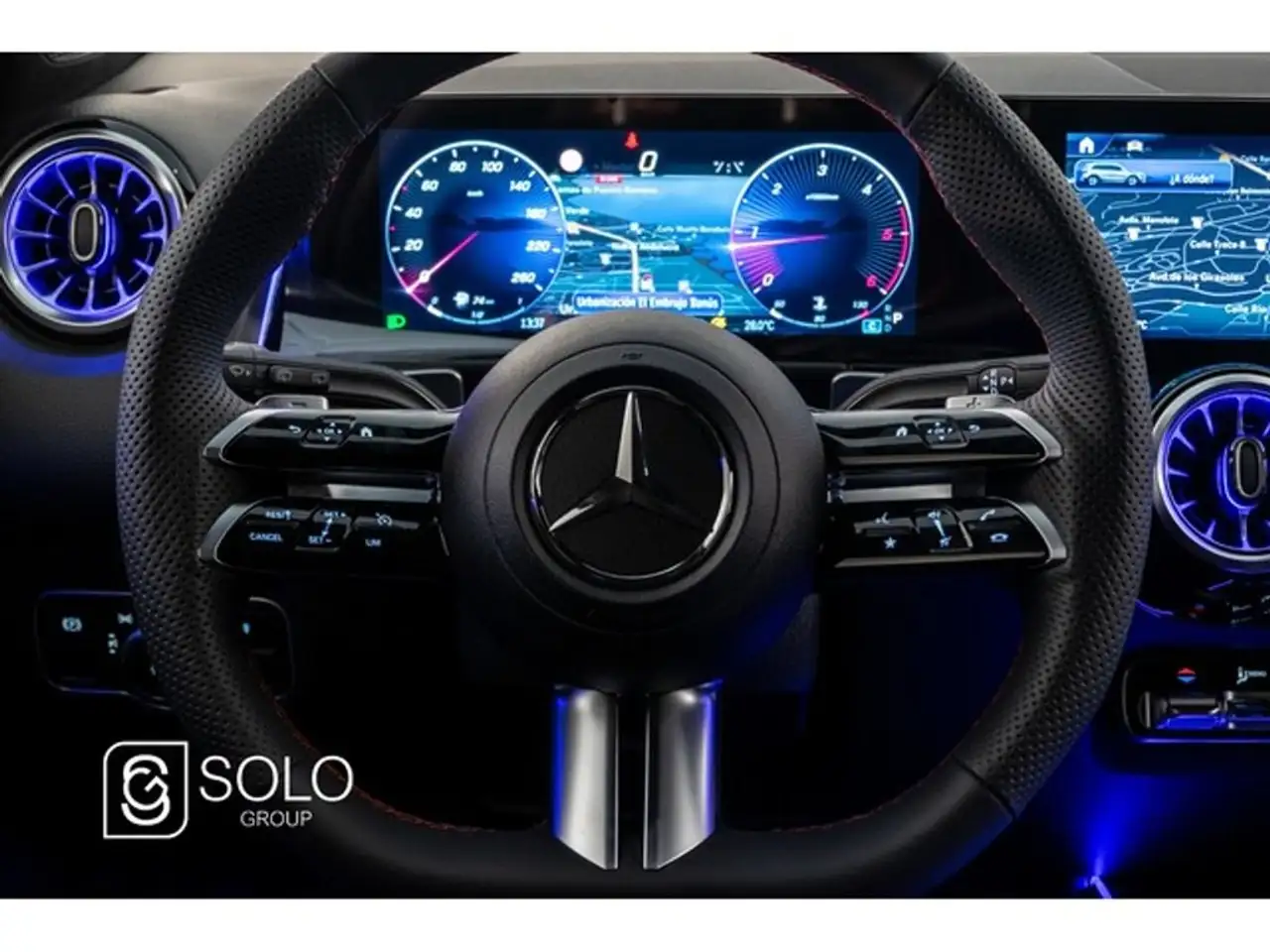 Mercedes-Benz GLB 200 d — معرض صور السيارة 15