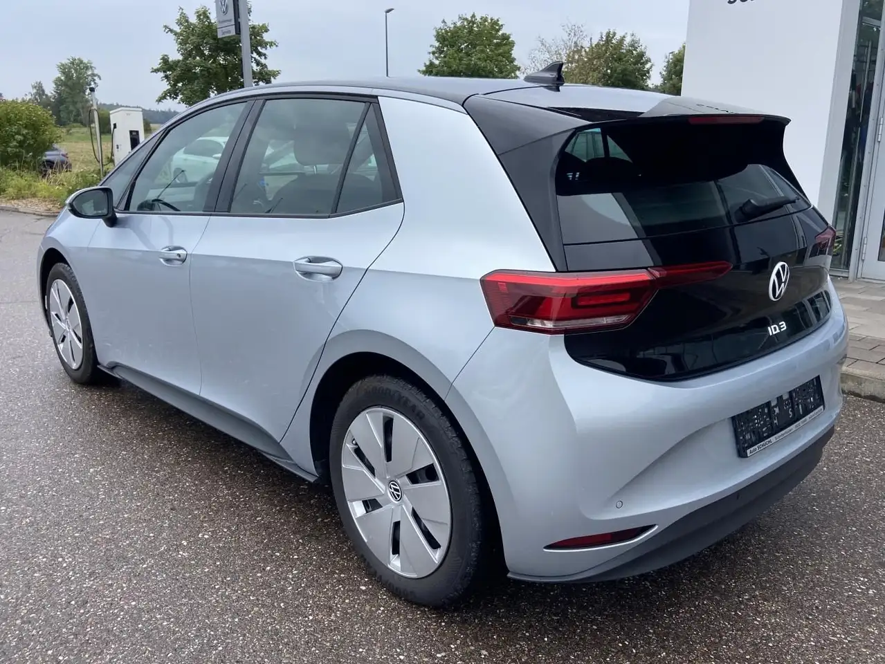 Volkswagen ID.3 Pro FACELIFT WÄRMEPUMPE+APP-CONNECT+NAVI+C — معرض صور السيارة 3