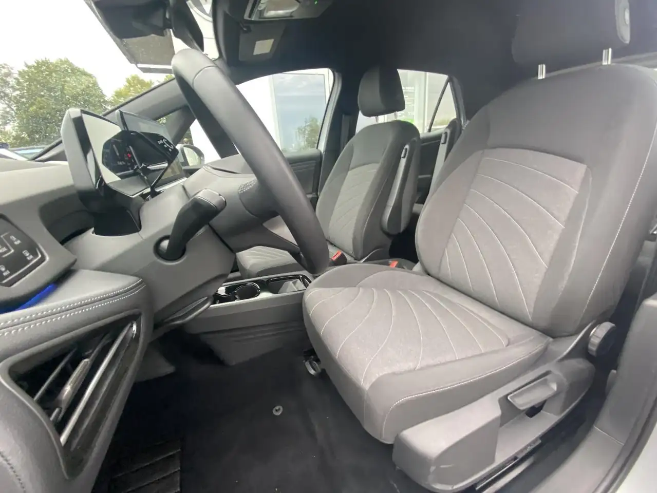 Volkswagen ID.3 Pro FACELIFT WÄRMEPUMPE+APP-CONNECT+NAVI+C — معرض صور السيارة 10