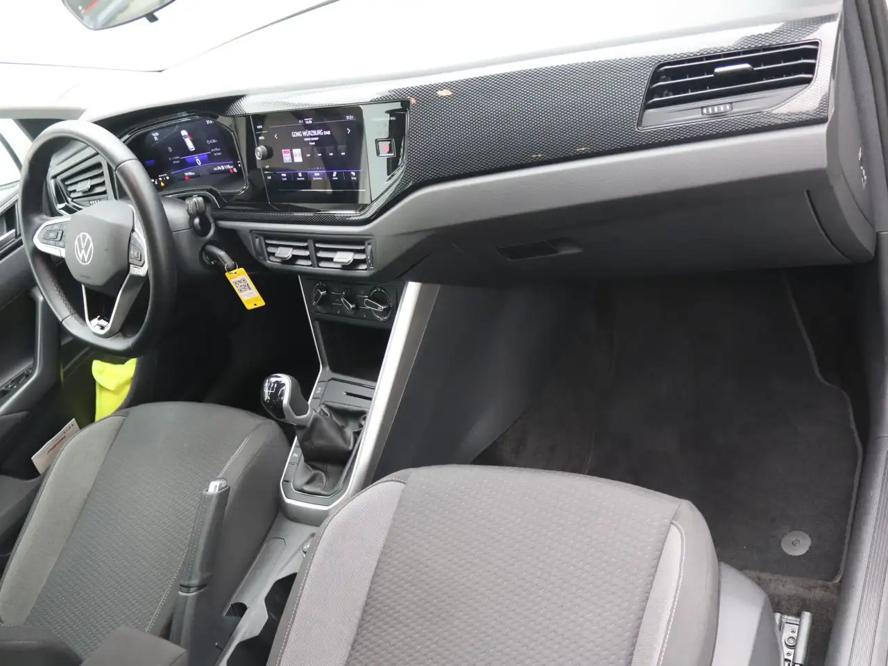 Volkswagen Polo Life 1.0 / App-Connect, LED, PDC, DAB+, SHZ — Vehicle gallery 10