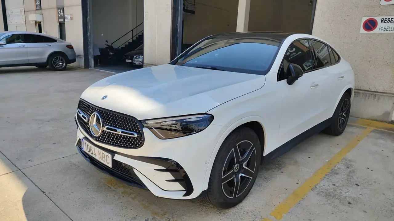 Mercedes-Benz GLC 220 220d 4Matic 9G-Tronic — Vehicle gallery 2