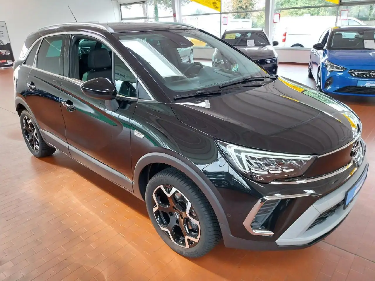 Opel Crossland Ultimate-Paket Komfort-Paket Head-Up Nav uvm — Vehicle gallery 2