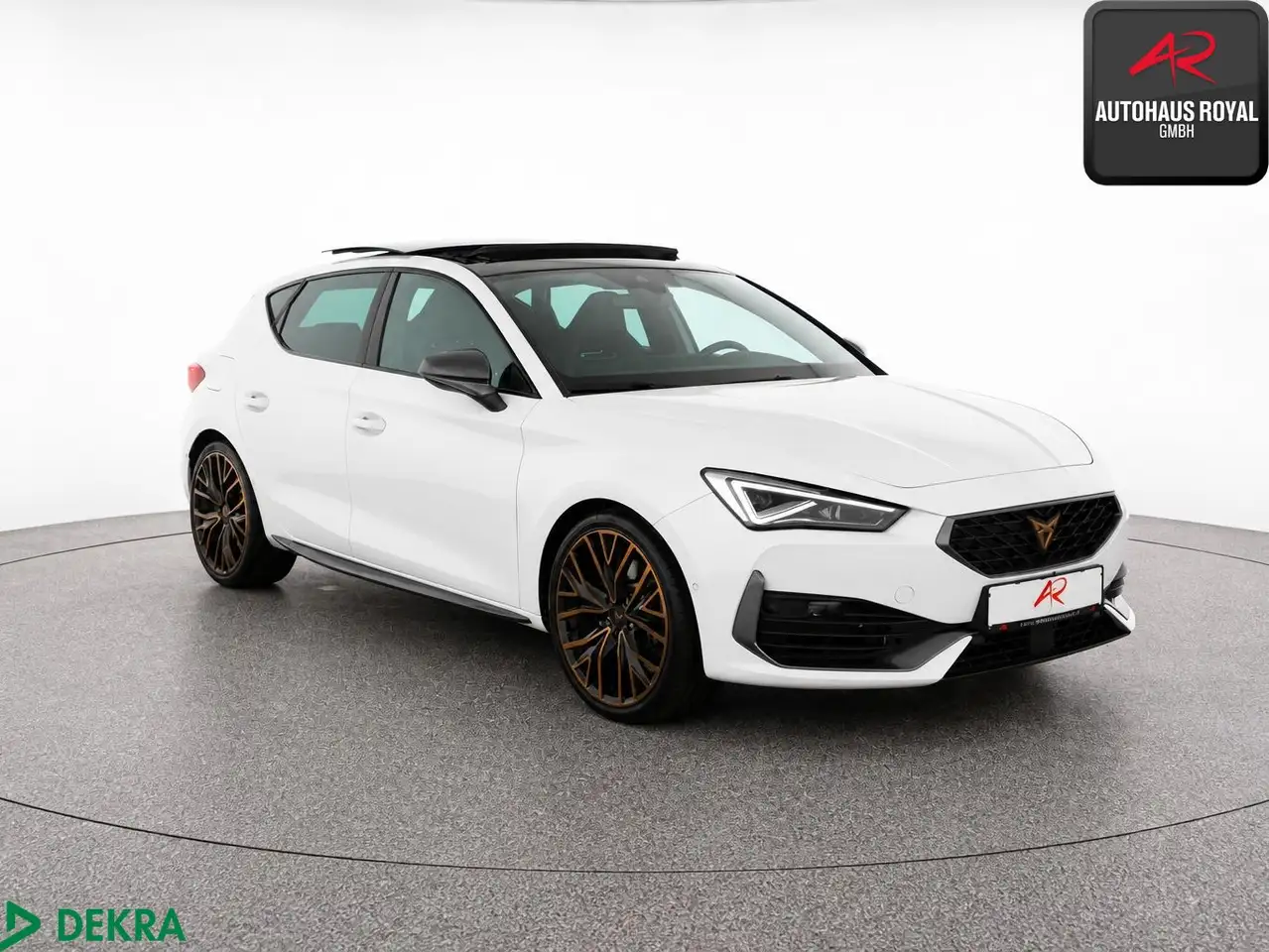 CUPRA Leon 2.0 TSI VZ PANO,MATRIX,BEATS,KAMERA,MEMORY — Galerie du véhicule 7