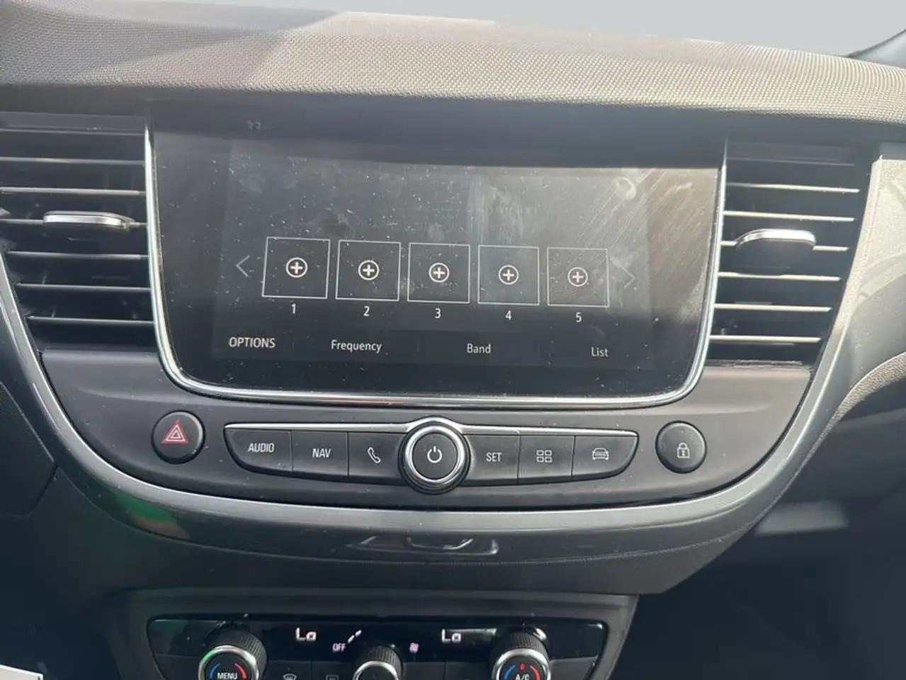 Opel Crossland Crossland 1.2 Automatik Elegance Paket — Galerie du véhicule 18