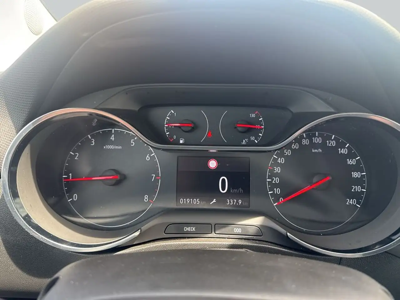 Opel Crossland Crossland 1.2 Automatik Elegance Paket — Galerie du véhicule 17