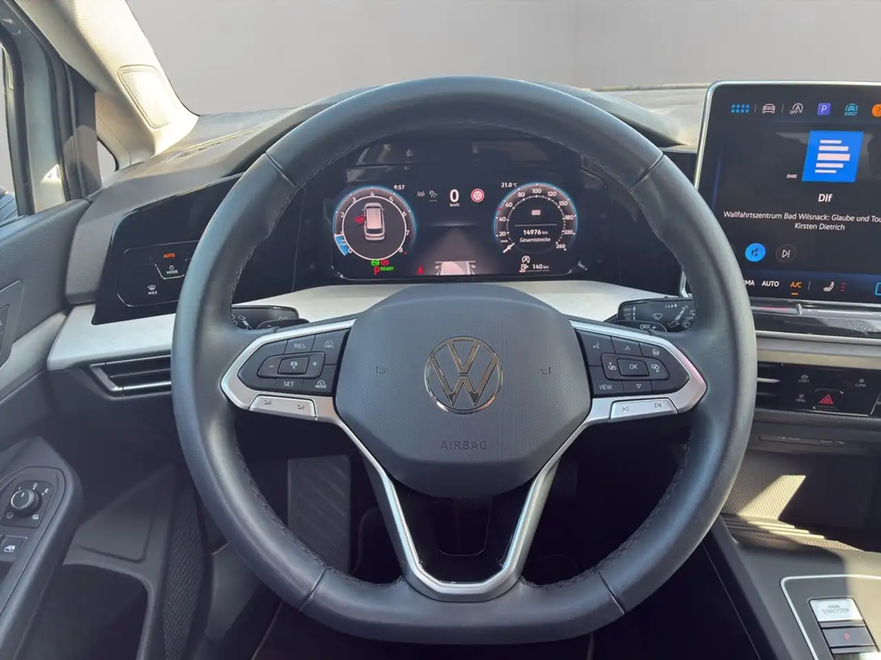 Volkswagen Golf VIII Variant 1.5 eTSI DSG Life ACC SHZ LHZ — Galería del vehículo 12