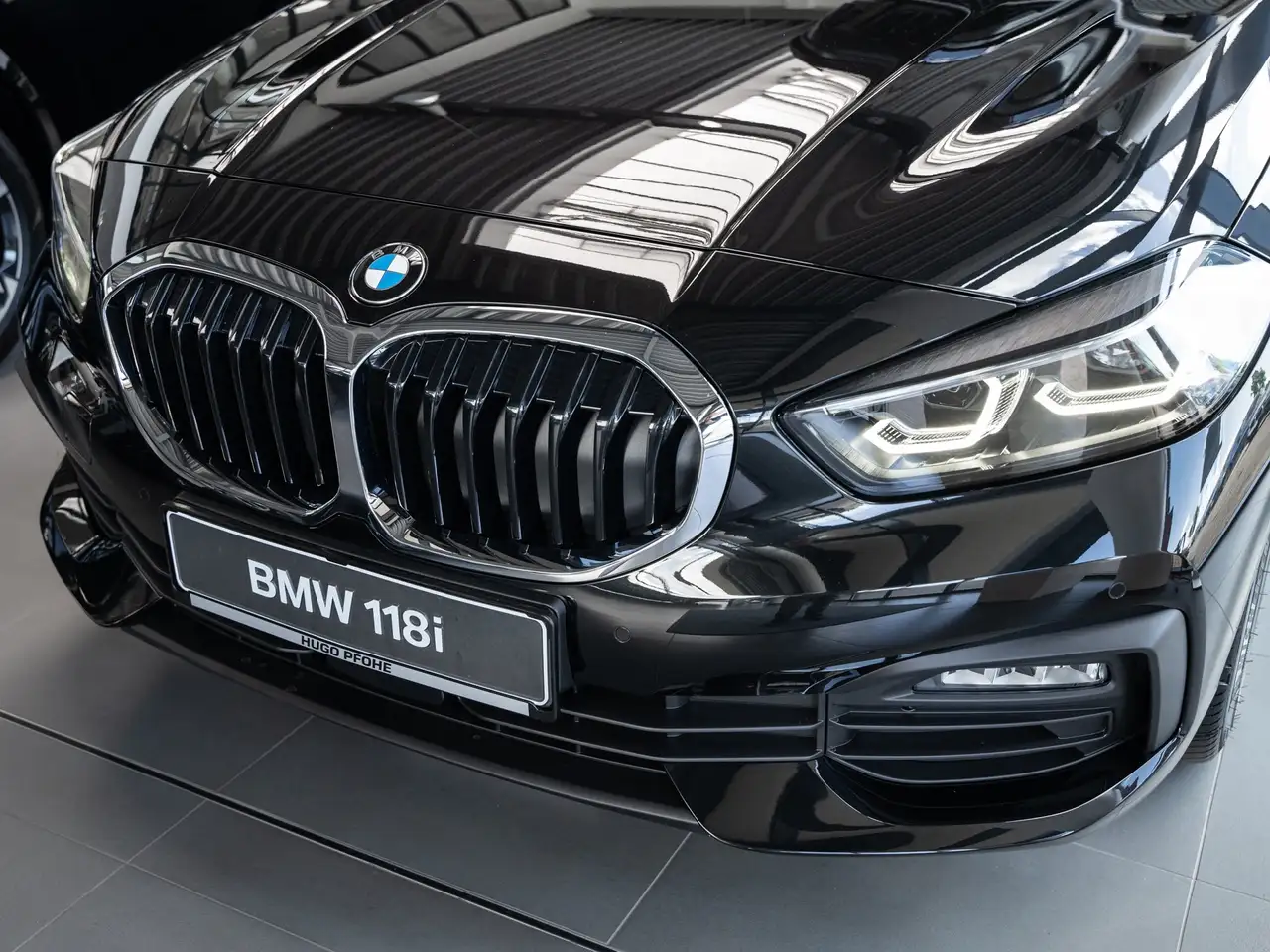 BMW 118 i Aut. Advantage. 17 Zoll. Driving Assist. Adaptiv — Galerie du véhicule 3