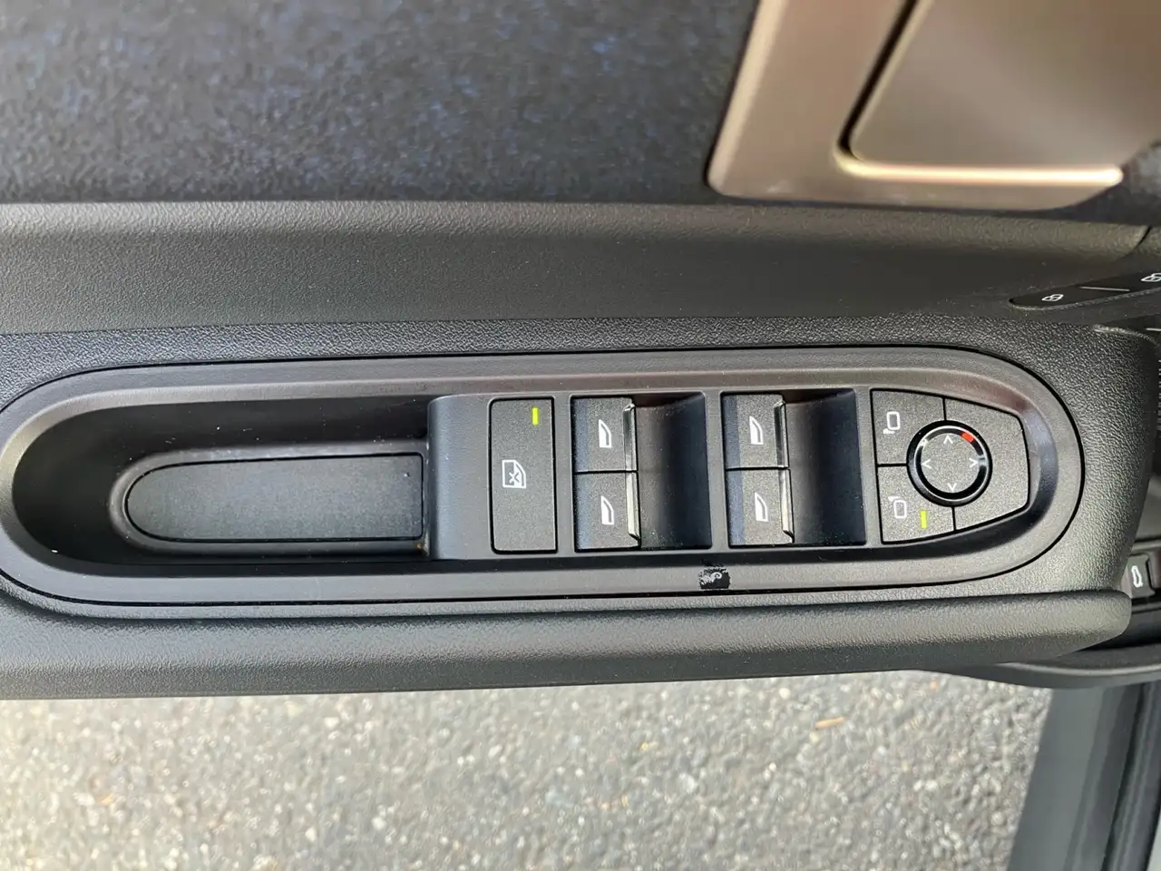 MINI Cooper Countryman Elektro Essential Trim 5-Türer - inkl. Haustürlief — Galerie du véhicule 16