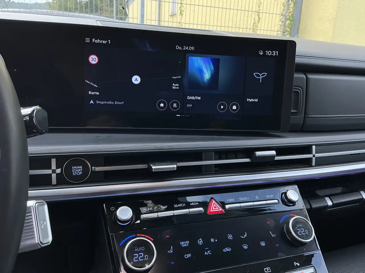 Hyundai SANTA FE Hybrid Signature Leder BOSE Memory Pano — معرض صور السيارة 14