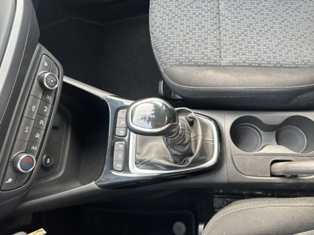 Opel Crossland Enjoy SHZ - PDC - Tempomat - LED — معرض صور السيارة 20