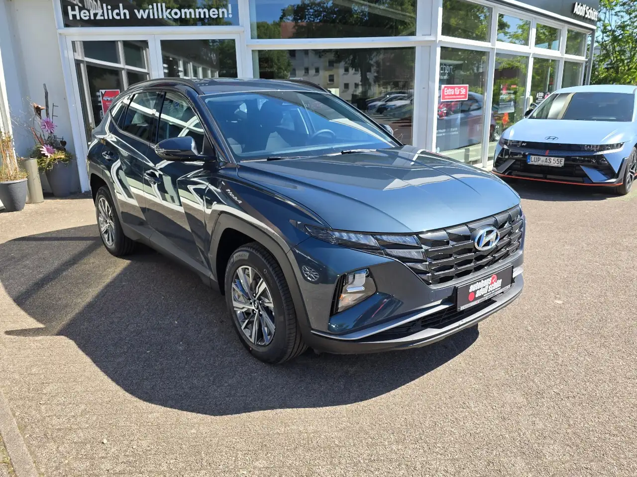 Hyundai TUCSON Hybrid 1.6 T 230PS 6-AT 2WD SELECT FP — معرض صور السيارة 3