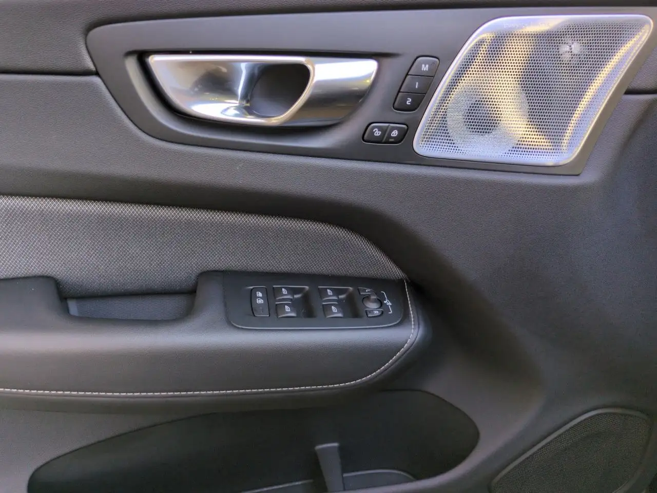 Volvo XC60 XC 60 Ultra Black Edition AWD Bluetooth Navi LED — Vehicle gallery 10