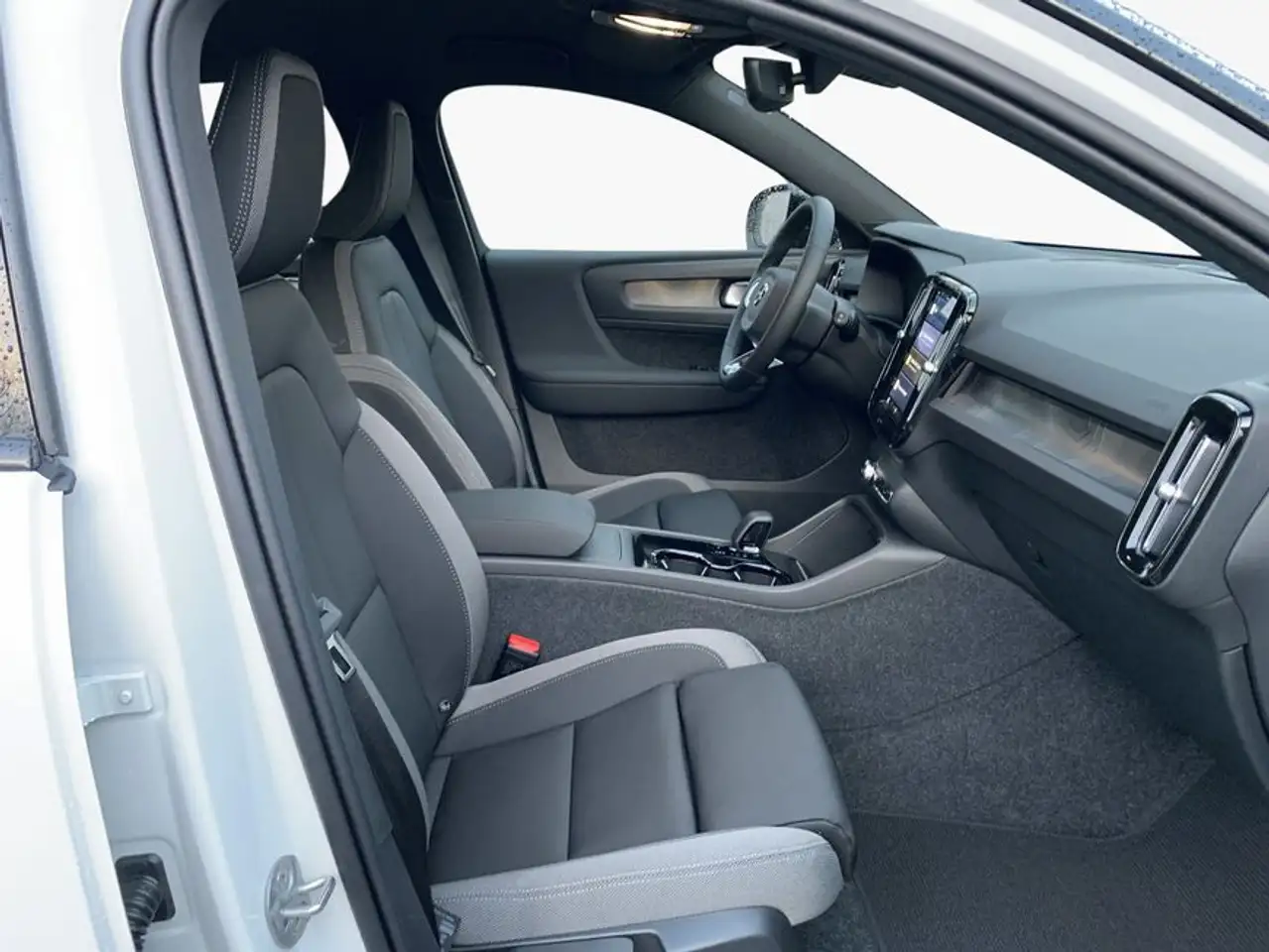Volvo XC40 XC40 Recharge 82 kWh Single M. Extended Range RWD — معرض صور السيارة 13