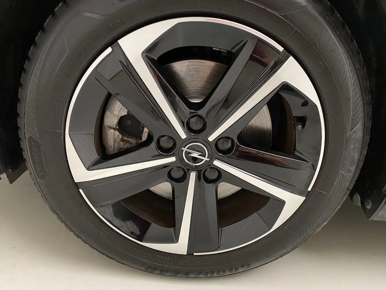 Opel Astra L Sports Tourer GS LED Winterpaket ACC — معرض صور السيارة 5