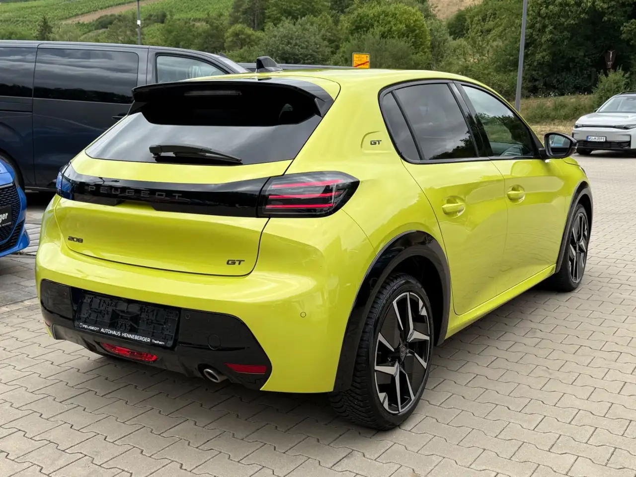 Peugeot 208 GT 100 |3D Navi| Full-LED | Abstandstempomat — Galerie du véhicule 4