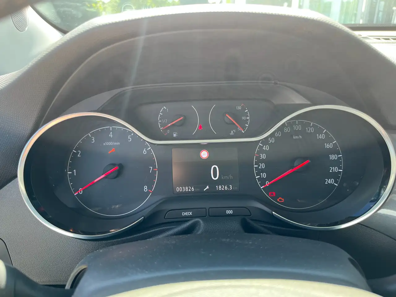 Opel Crossland Elegance Paket Kamera*Klimaautomatik*LED Licht — Vehicle gallery 11