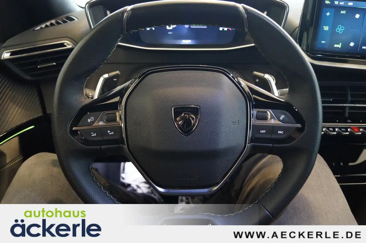 Peugeot 2008 GT I ACC I Navi I Kamera I Grip-Control-Paket — Galerie du véhicule 17