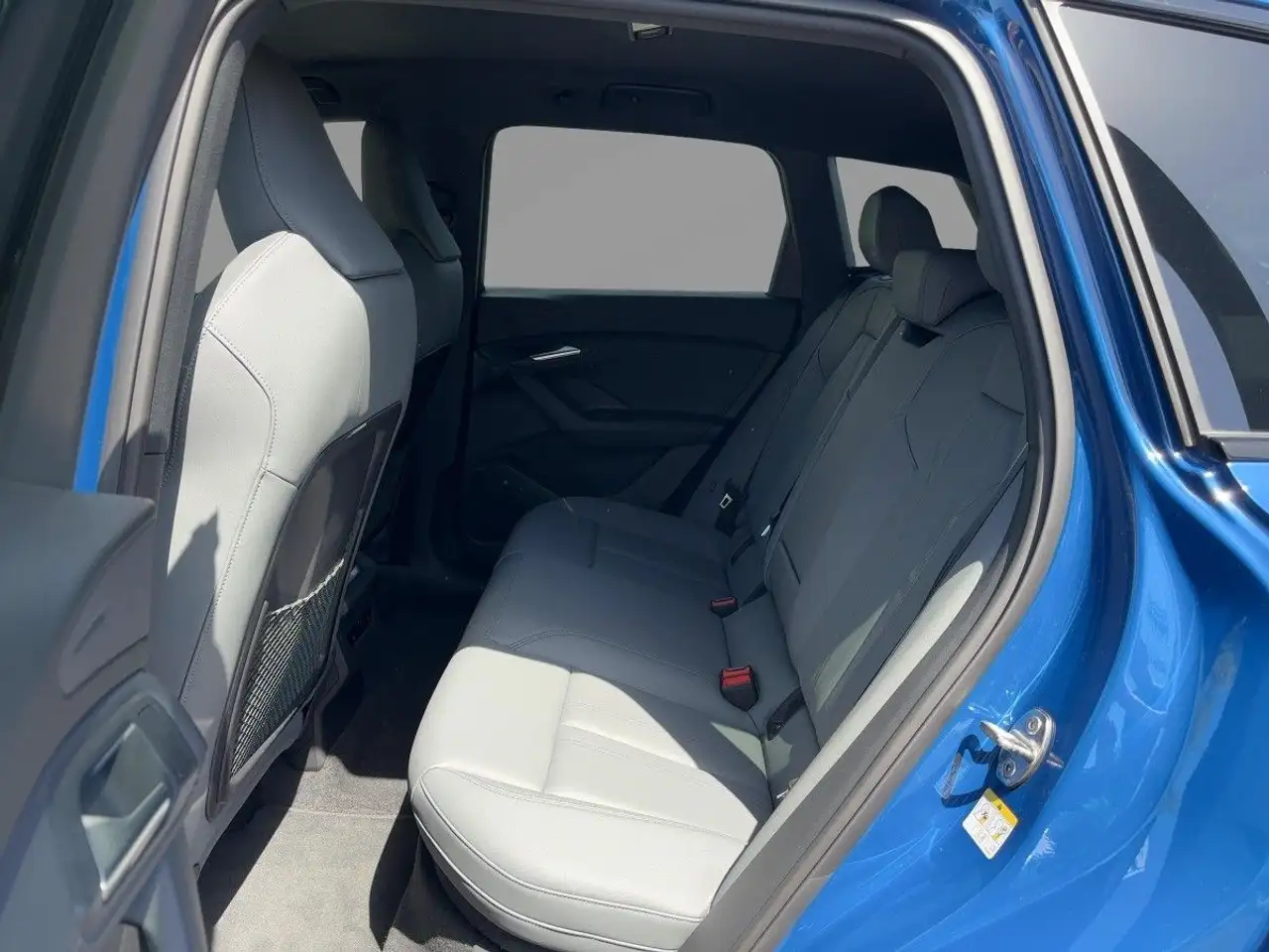Audi Q6 e-tron 55 quattro 285kW S-Line Wärmepumpe — Vehicle gallery 9