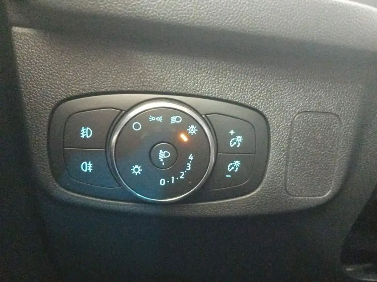 Ford Focus Turnier 1.0 MHEV ST-LINE X *AHK*B&O*ACC* — Vehicle gallery 19