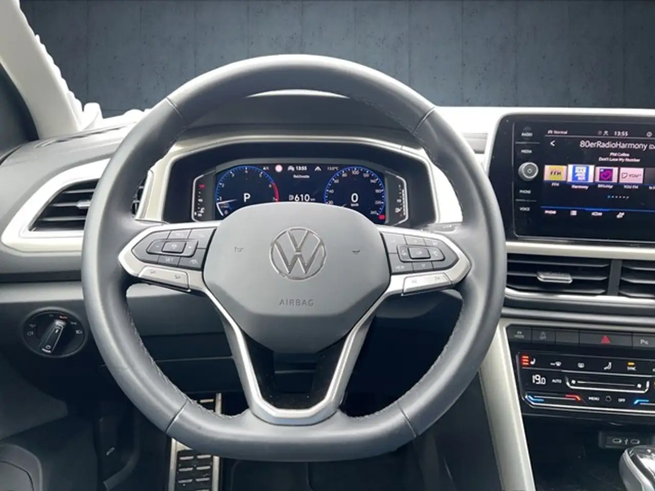 Volkswagen T-Roc 1.5 TSI Life DSG LED Navi Rückfahrkamera AHK — Vehicle gallery 10