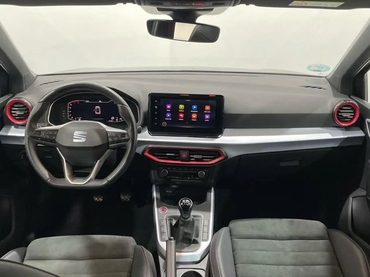 SEAT Arona 1.0 TSI S&S FR XM 115 — Galería del vehículo 4