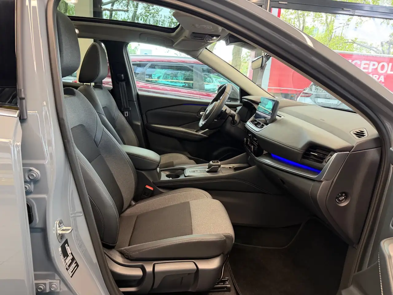 Nissan Qashqai 1.3 DIG-T MHEV N-Connecta ACC+LED+Navi — Galería del vehículo 27