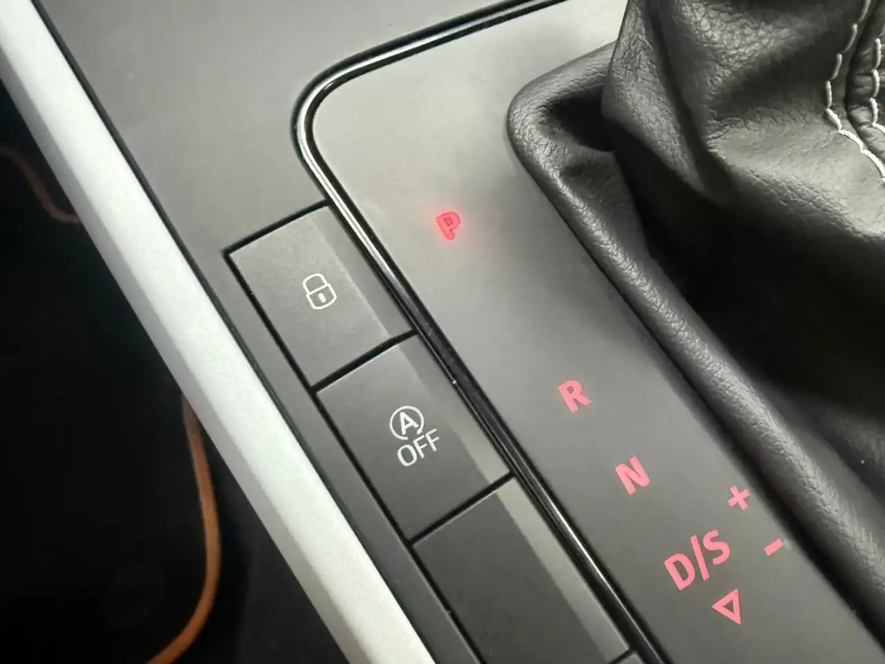 SEAT Arona 1.0 TSI 85kW (115CV) DSG Style XL — Galería del vehículo 31