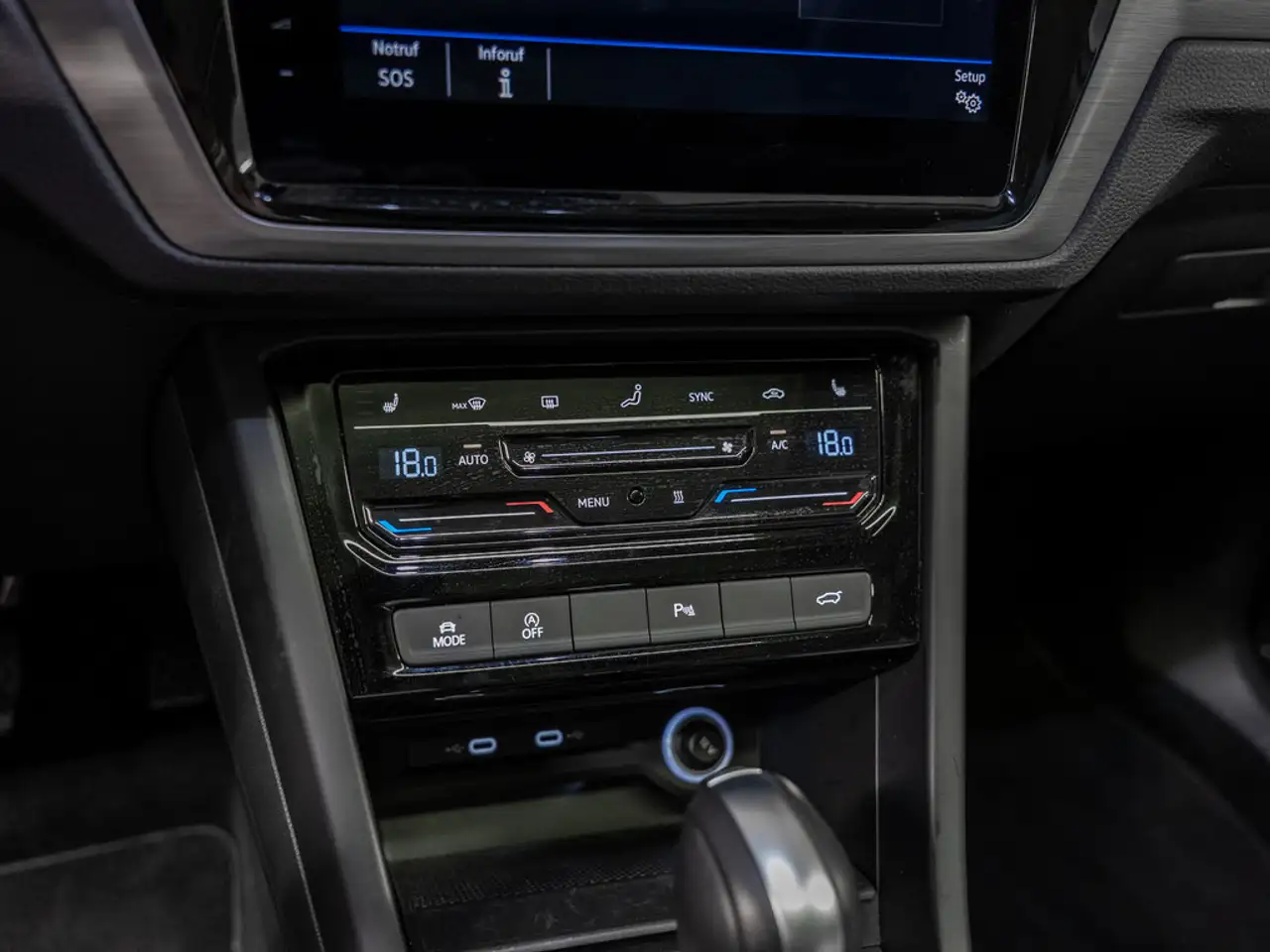 Volkswagen Touran 1.5 TSI Comfortline PANO STANDHZ AHK — Galería del vehículo 20
