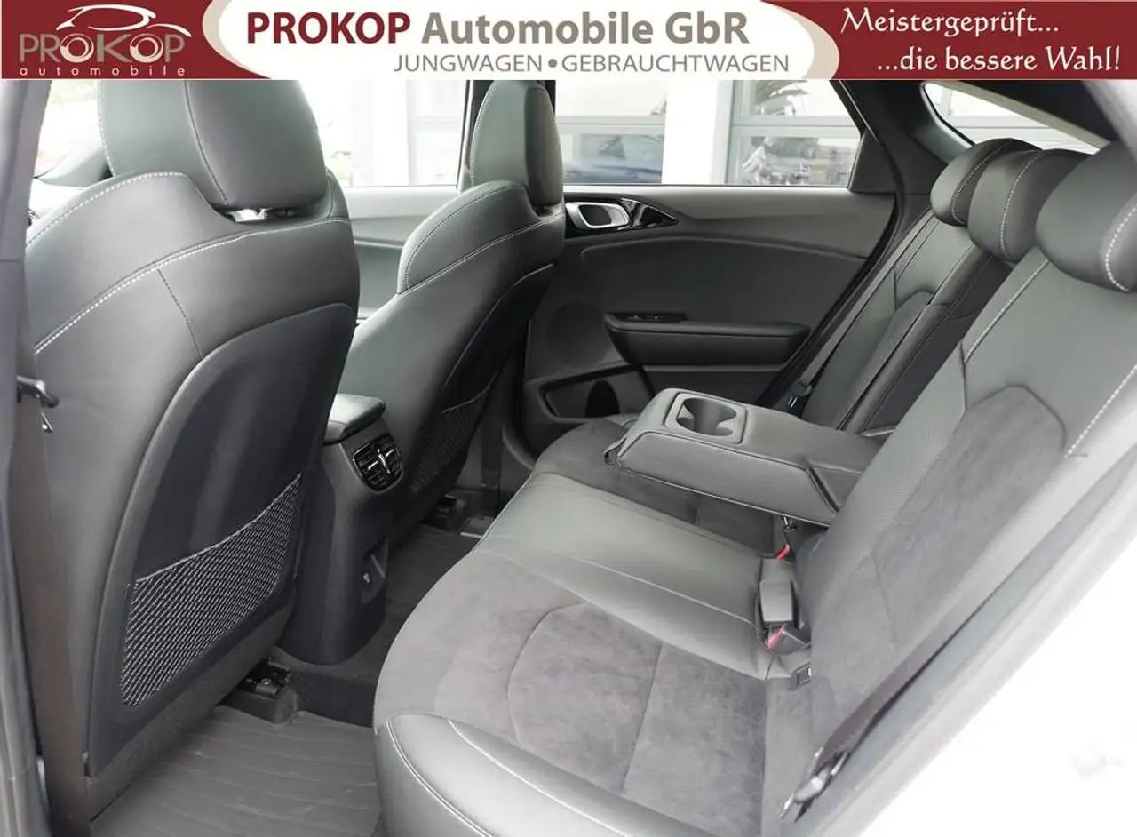 Kia ProCeed / pro_cee'd GT-Line DCT ACC LED el. Sitze Pano Leder-/Tech-Paket — Galería del vehículo 29