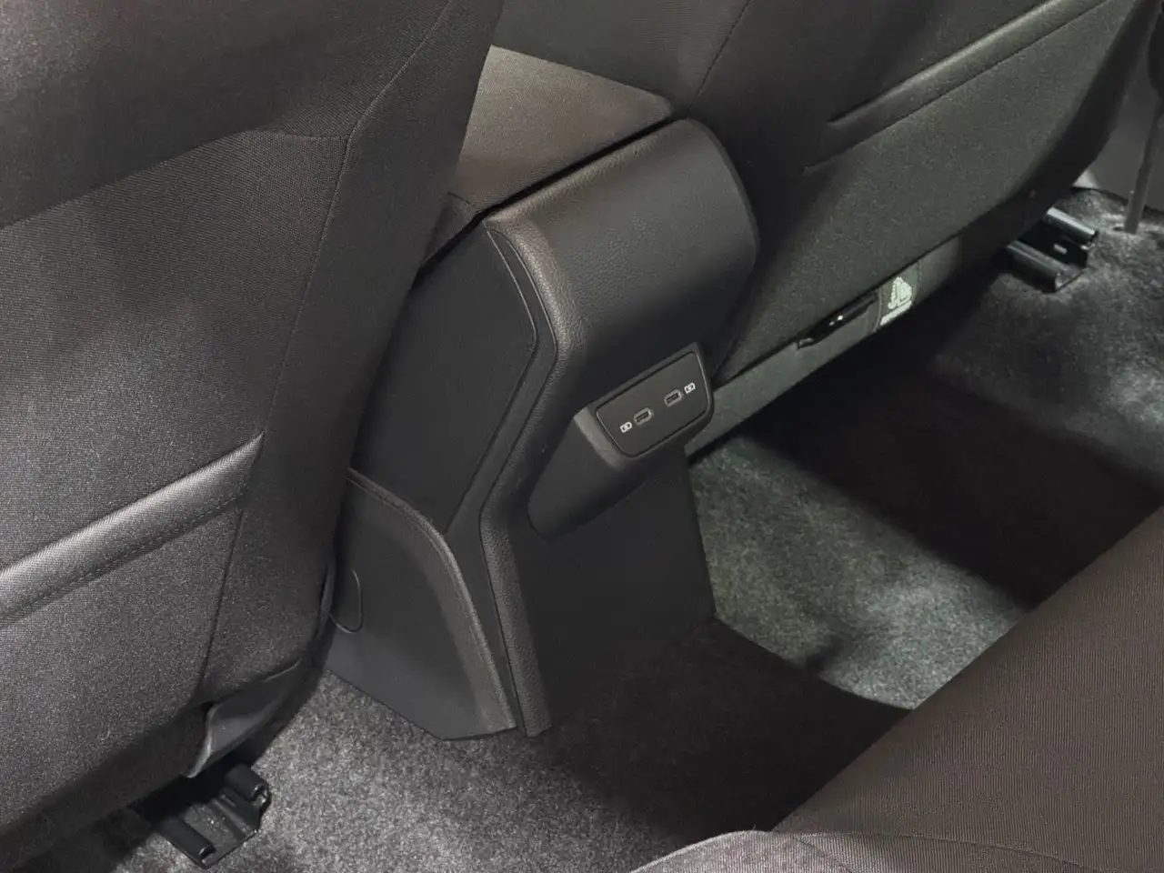 Volkswagen Polo Life 1.0 | LED PDC DAB APP-CONNECT ISOFIX — معرض صور السيارة 21