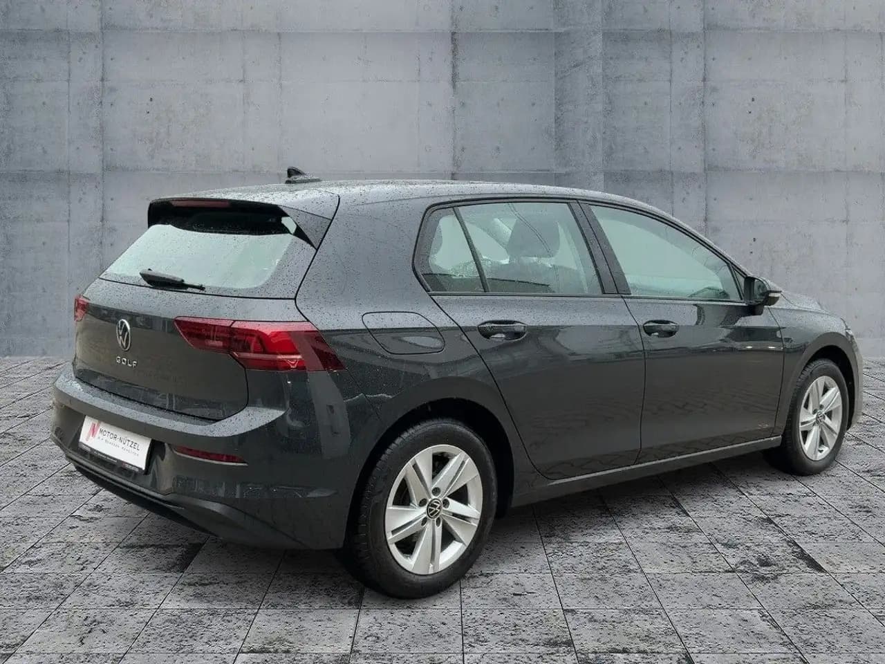 Volkswagen Golf VIII 1.5 TSI LIFE LED+APP+ACC+SHZ+2xPDC+VC — معرض صور السيارة 6