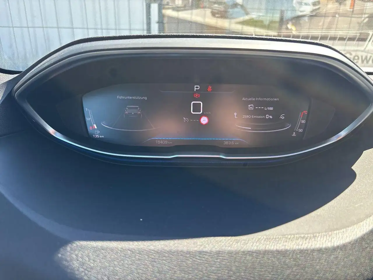 Peugeot 3008 Hybrid Allure Pack KAMERA NAVI LED SITZHZ — Galería del vehículo 12