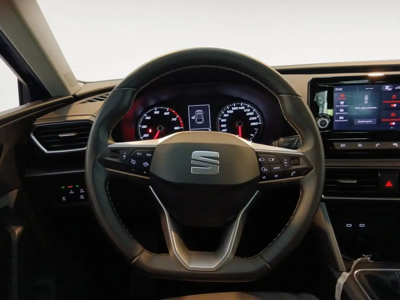 SEAT Leon 1.0 TSI S&S Style XS 110 — معرض صور السيارة 7