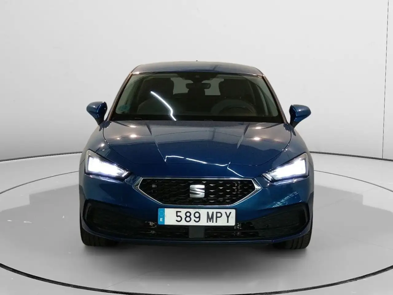 SEAT Leon 1.0 TSI S&S Style XS 110 — معرض صور السيارة 5