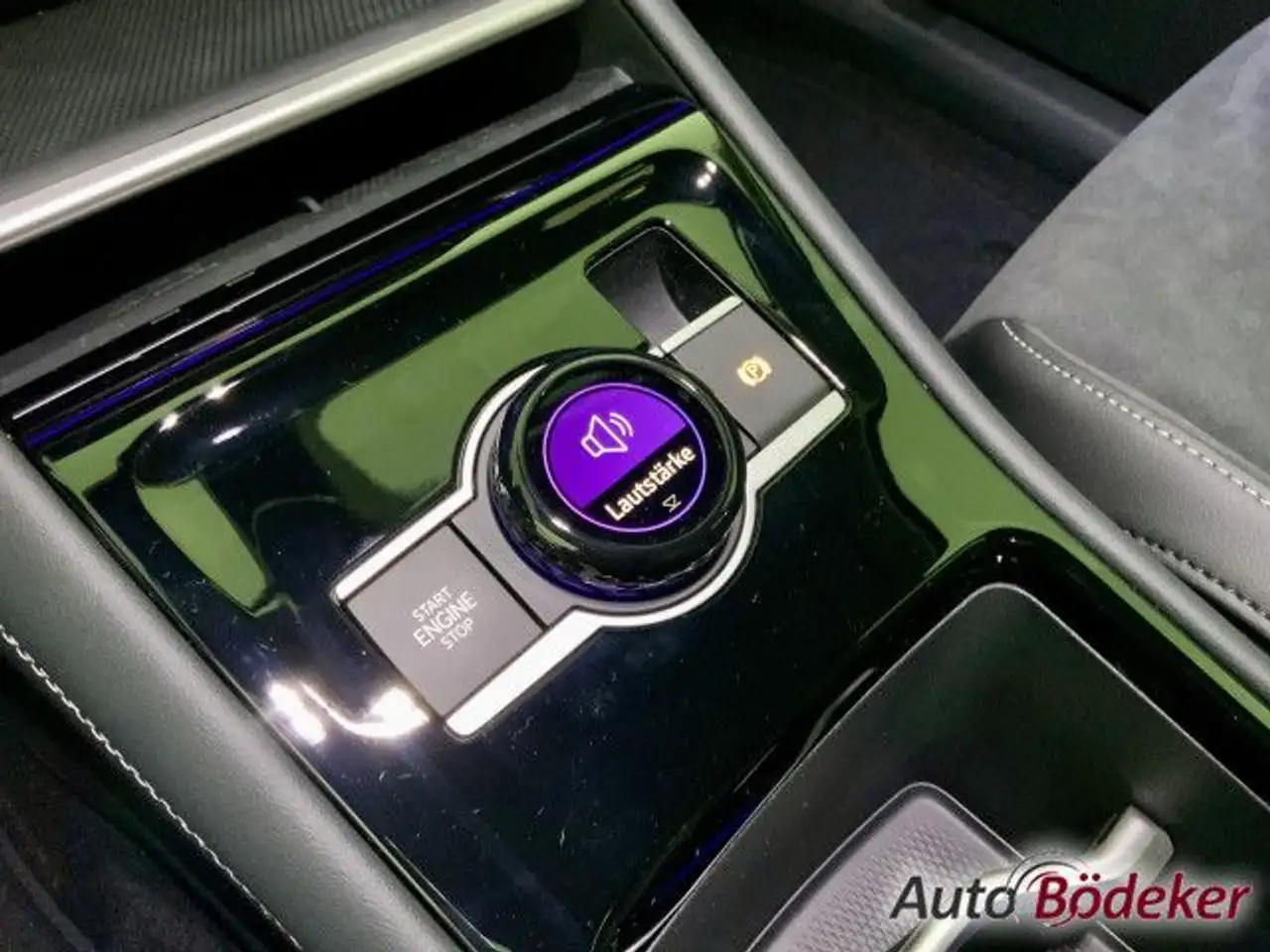 Volkswagen Tiguan 1.5 l eTSI DSG Elegance Bluetooth Navi LED — Galerie du véhicule 13