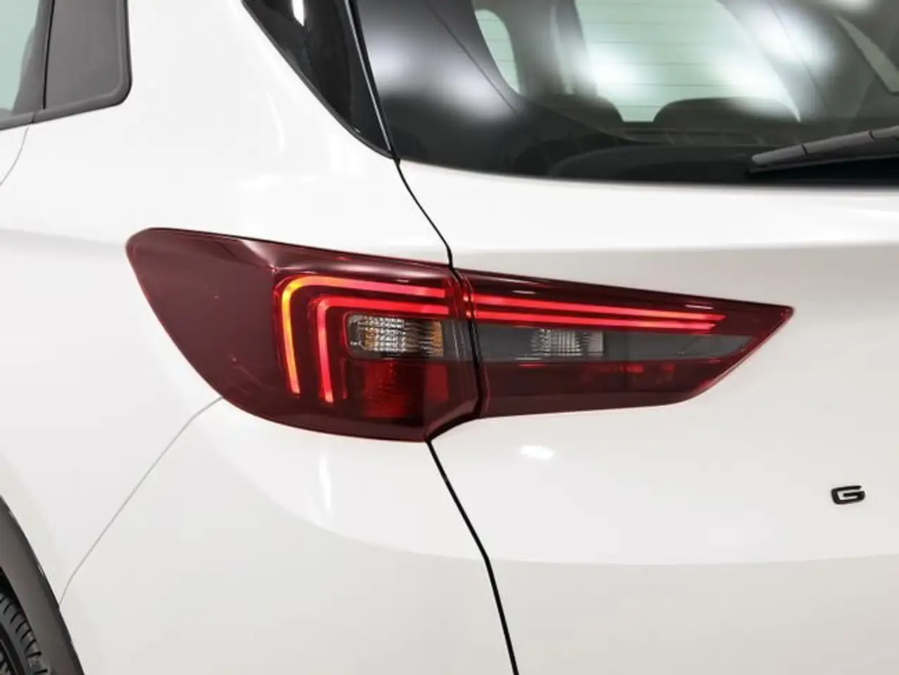 Opel Grandland 1.2T XHT MT6 S/S GS — Galería del vehículo 34
