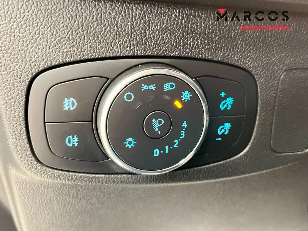 Ford Focus 1.0 Ecoboost MHEV ST-Line X 125 — Vehicle gallery 23