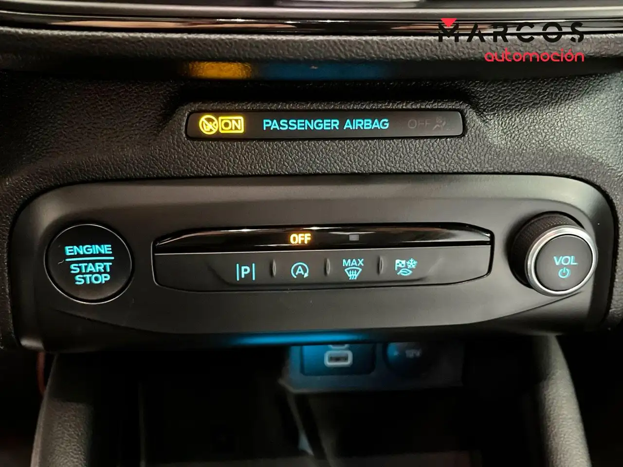 Ford Focus 1.0 Ecoboost MHEV ST-Line X 125 — Vehicle gallery 18