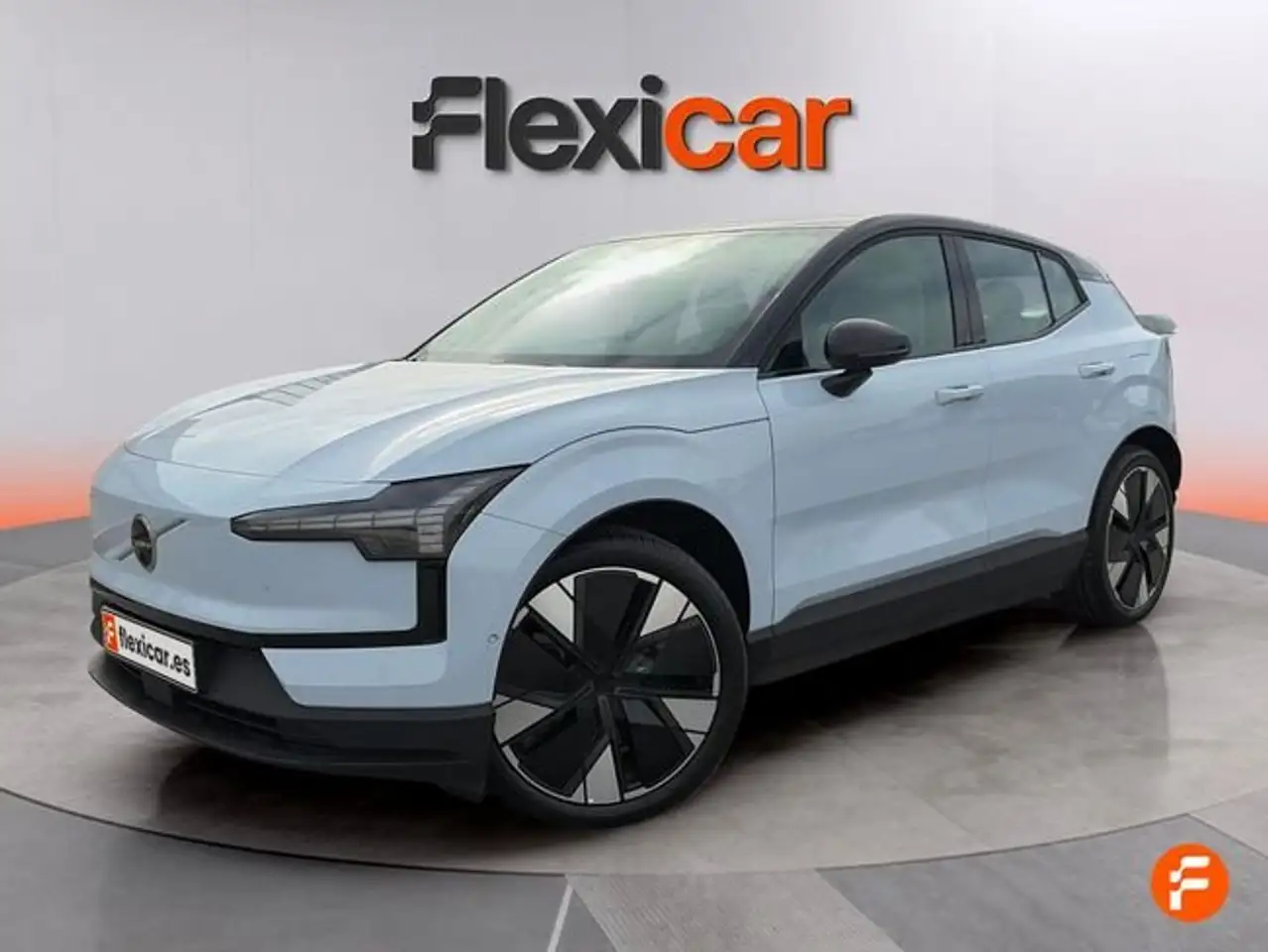 Volvo EX30 2.0cc 428cv — معرض صور السيارة 3