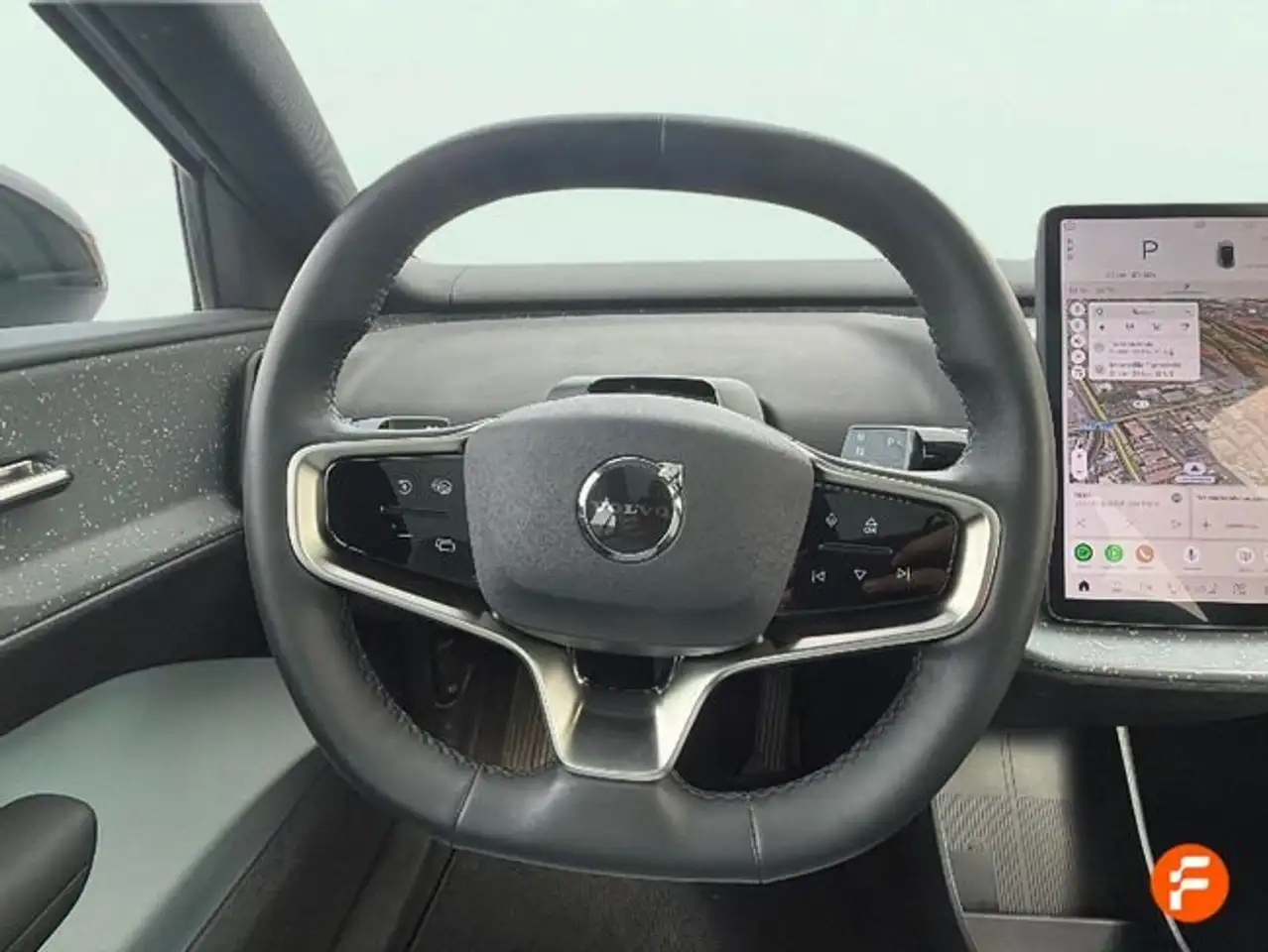 Volvo EX30 2.0cc 428cv — معرض صور السيارة 17