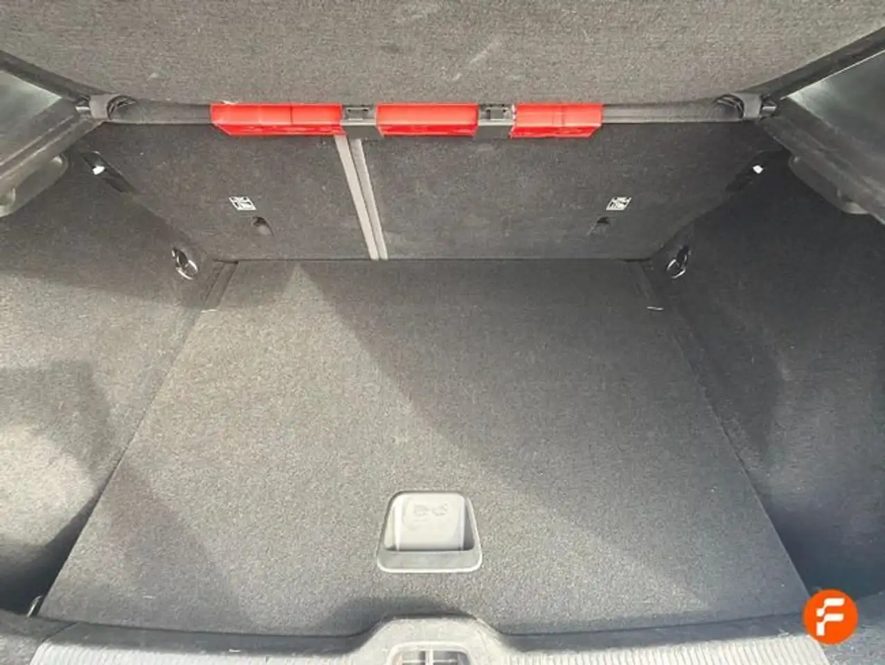 Volvo EX30 2.0cc 428cv — معرض صور السيارة 11